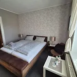 Ostsee Pohnsdorfer Muehle Гостевой дом Зирксдорф